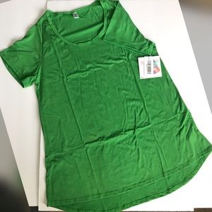 Brand New LuLaRoe Classic T (w/tags) - Size M